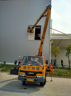 云城路灯车出租，云城路灯车，云城路灯车公司